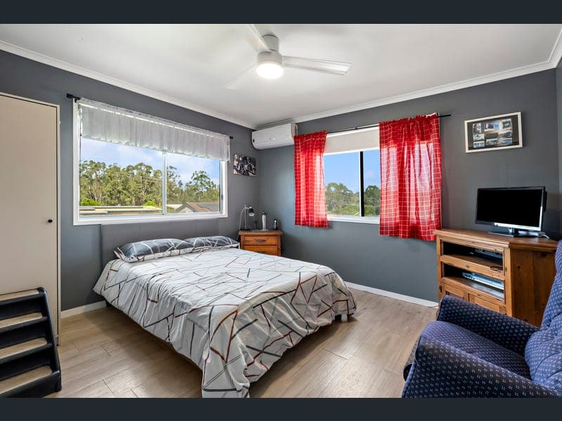 43 Alexander Avenue, Kallangur — photo 1 of 5