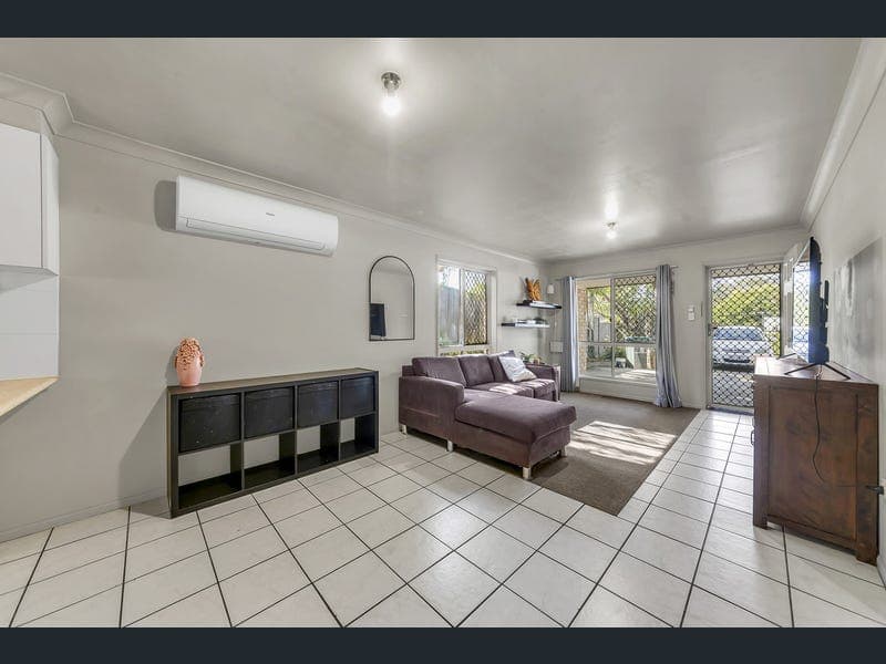 1/7 Ipswich Street, Riverview — photo 1 of 5