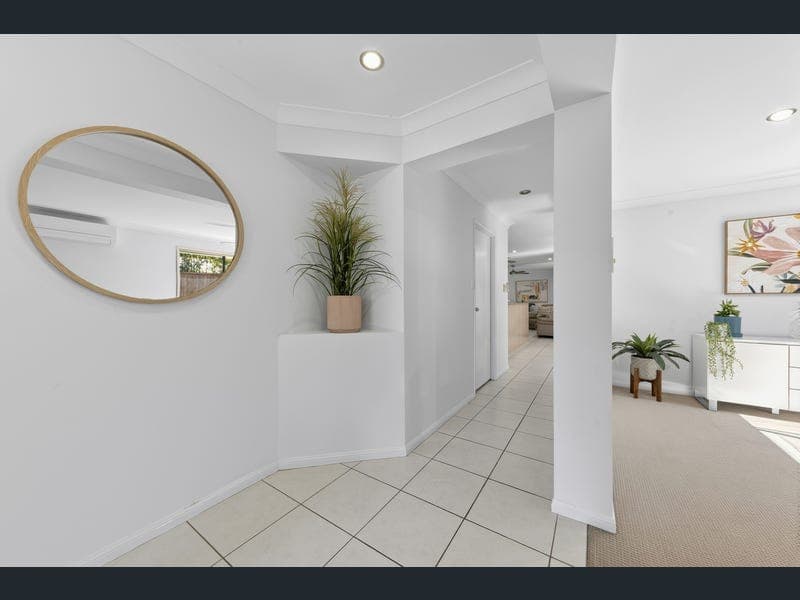 11 Maplespring Street, Sippy Downs — photo 1 of 5