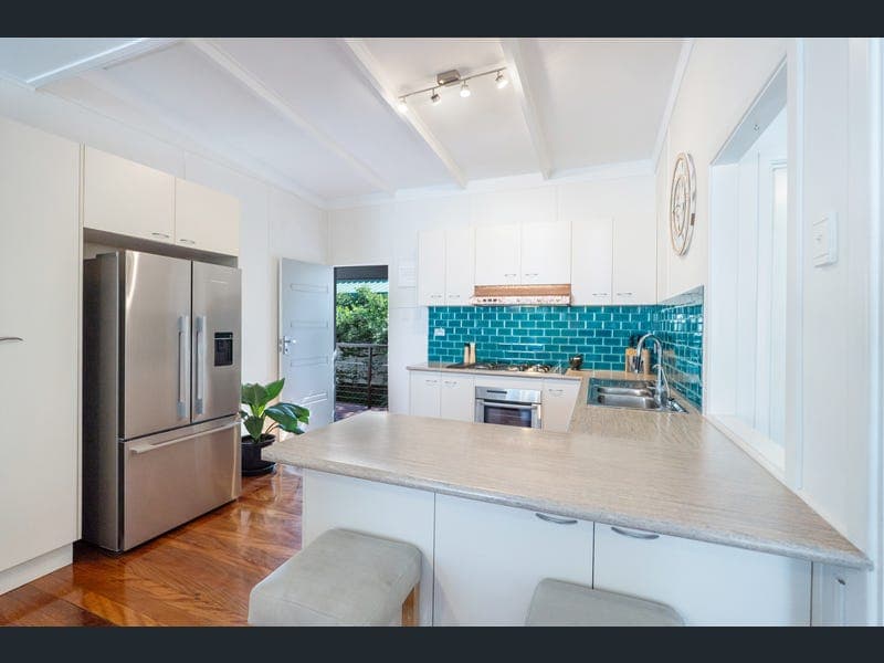 25 Cumming Street, Bongaree — photo 1 of 5