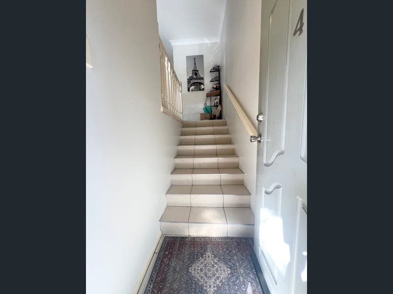 4/20 Meredith Street, Redcliffe — photo 1 of 5