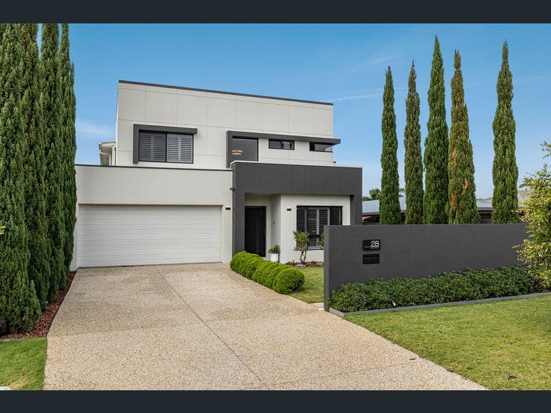 28 Dart Street, Redland Bay — photo 1 of 5