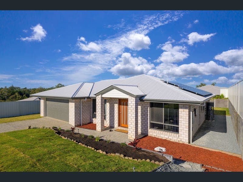 32 Golf Links Circle, Gympie — photo 1 of 5