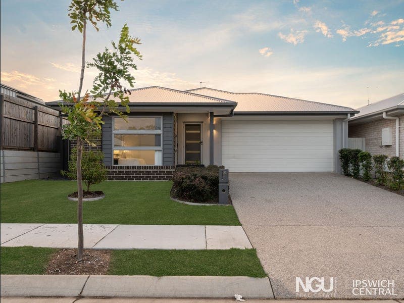 2 Mackenroth Street, Collingwood Park — photo 1 of 5
