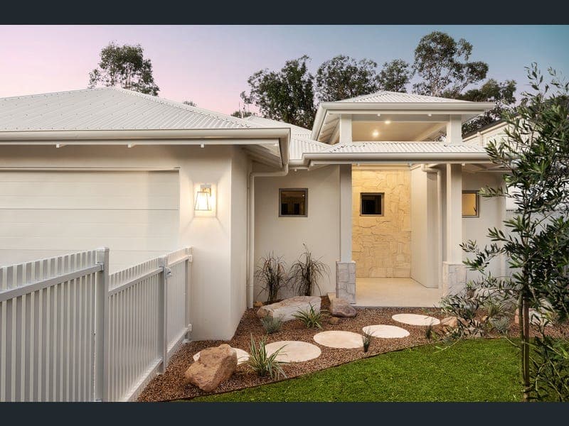 5 Bunker Court, Peregian Springs — photo 1 of 5