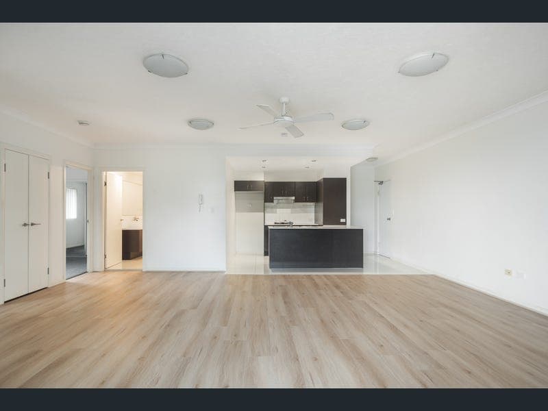 31/24 Westacott Street, Nundah — photo 1 of 5