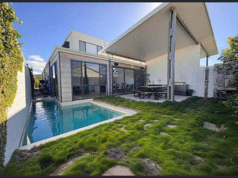 2/9 Kyeema Street, Buddina — photo 1 of 5