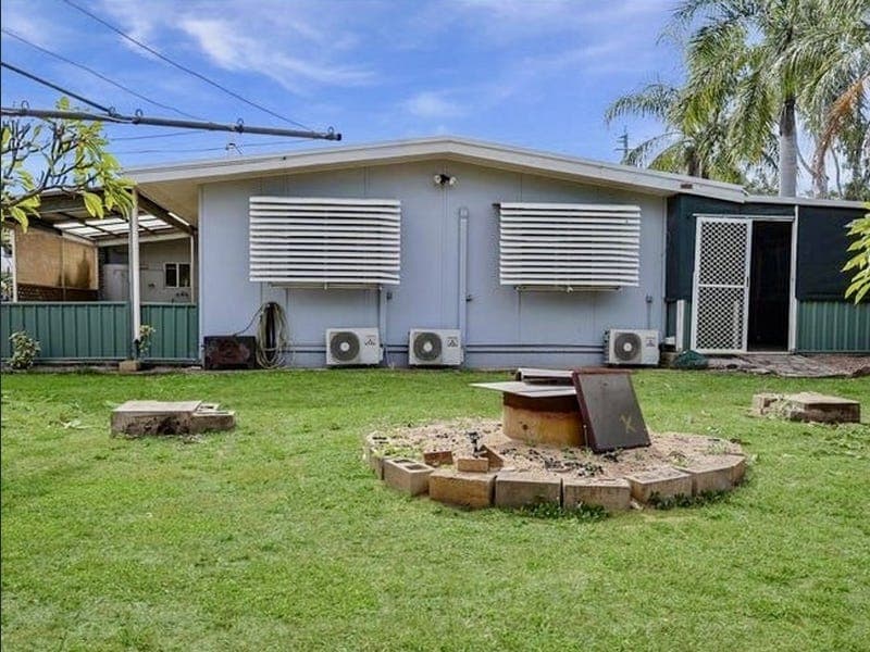 11 ARCHER Drive, Moranbah — photo 1 of 5
