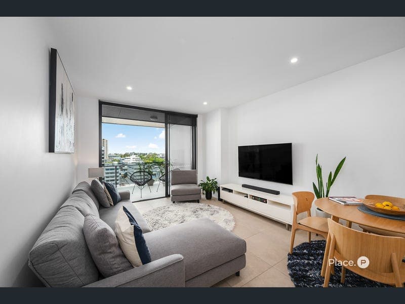 808/24 Augustus Street, Toowong — photo 1 of 5