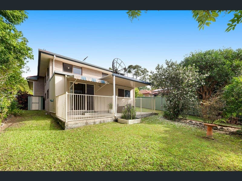 5 Kilkivan Avenue, Kenmore — photo 1 of 5