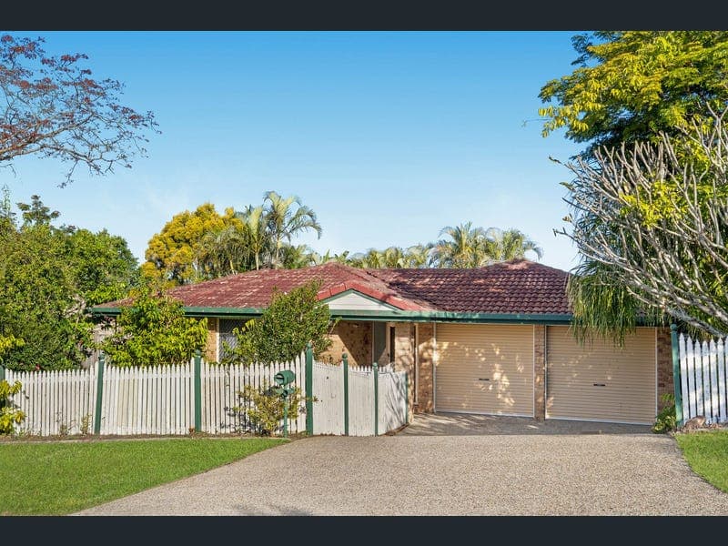 19 Baronga Street, Middle Park — photo 1 of 5