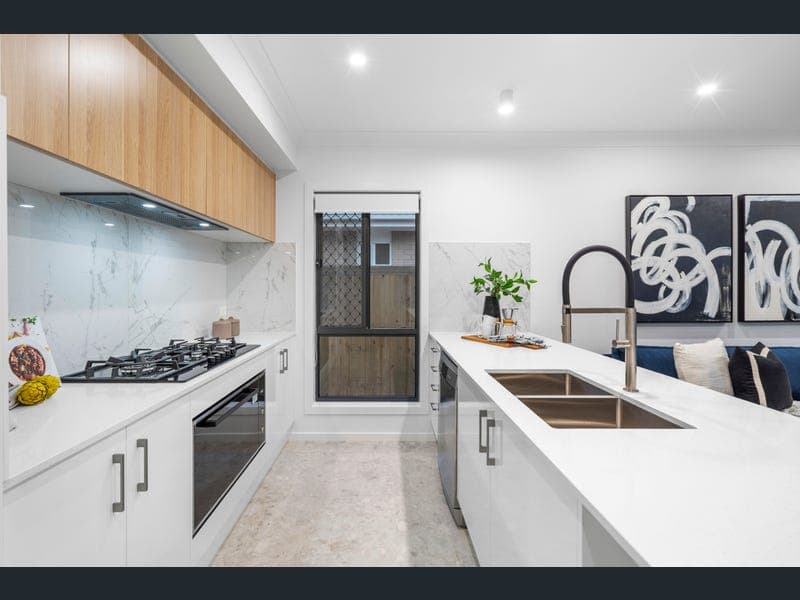 15 Walker Street, Park Ridge — photo 1 of 5