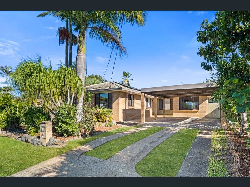 11 Mankina Street, Slacks Creek — photo 1 of 5