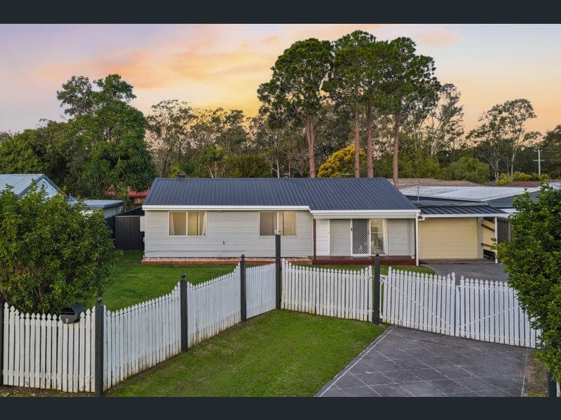 9 Parkland Court, Eagleby — photo 1 of 5