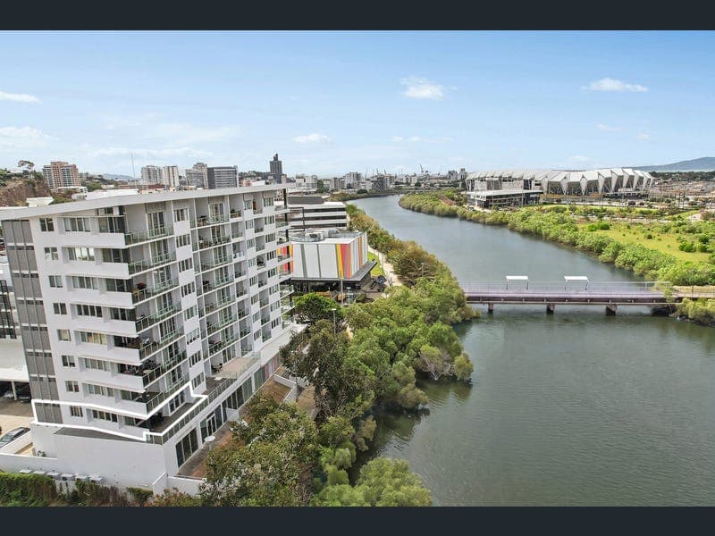 16/2-4 Kingsway Place, Townsville City — photo 1 of 5