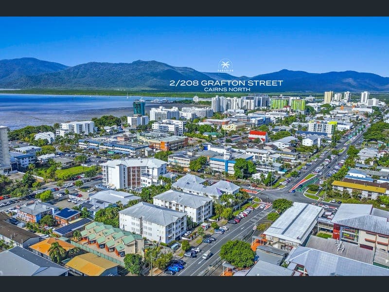 2/208 Grafton Street, Cairns North — photo 1 of 5