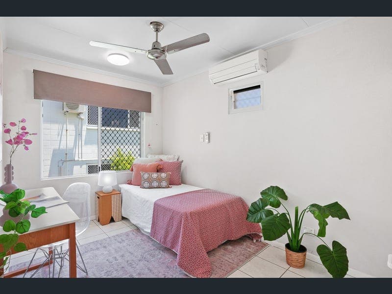 3/74 Paxton Street, North Ward — photo 1 of 5