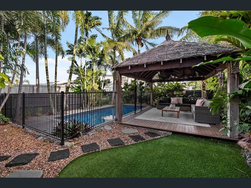 13 Durimbil Street, Camp Hill — photo 1 of 5