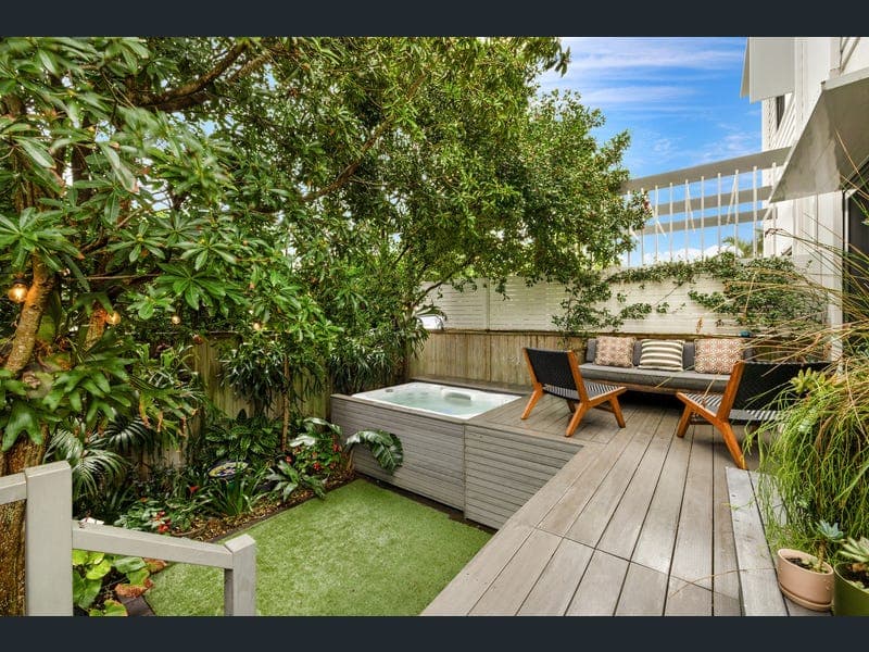 1/44 Seagull Avenue, Mermaid Beach — photo 1 of 5