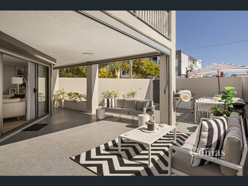 6/10 Trout Street, Ashgrove — photo 1 of 5