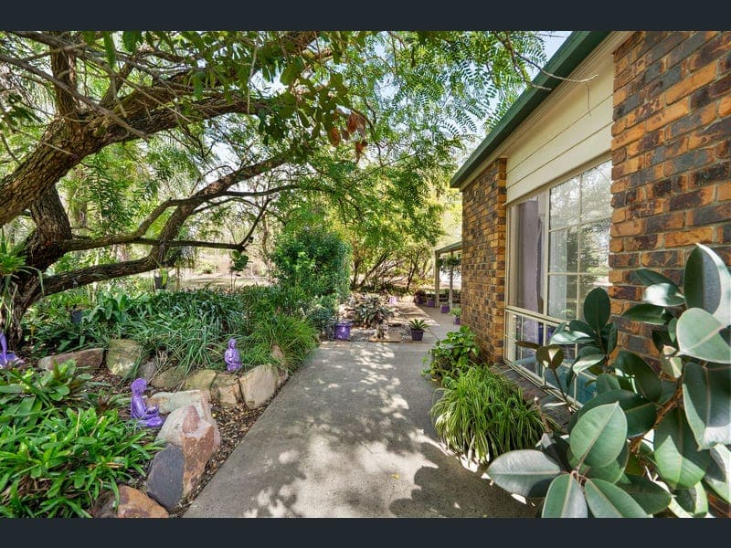 93 Thallon Road, Kensington Grove — photo 1 of 5