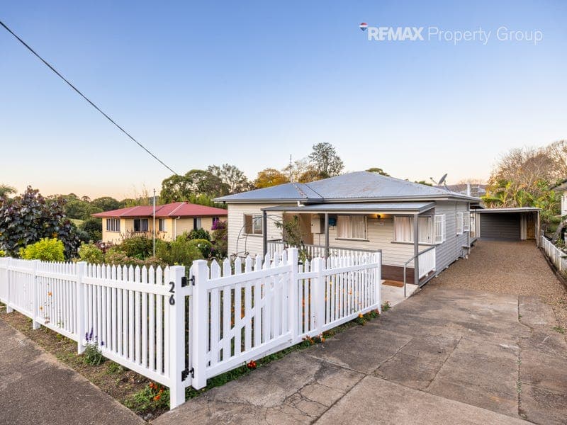 26 Elizabeth Street, Kenilworth — photo 1 of 5