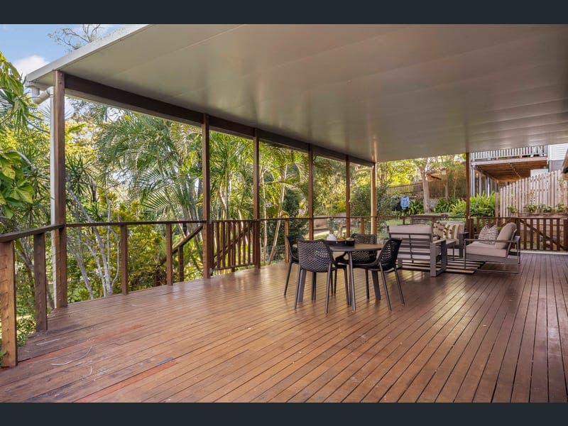 175 Bunya Road, Arana Hills — photo 1 of 5