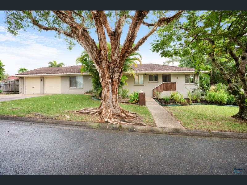 2 Lennox Court, Tewantin — photo 1 of 5
