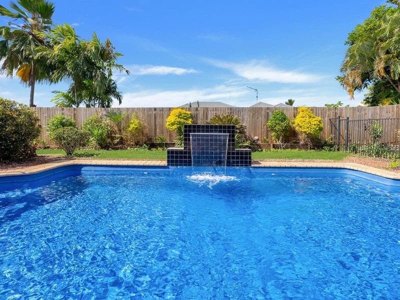 7 Abington Close, Redlynch — photo 1 of 5