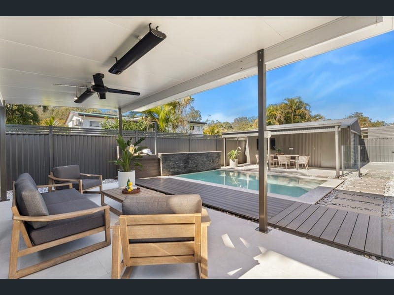 23 Hepworth Street, Arundel — photo 1 of 5