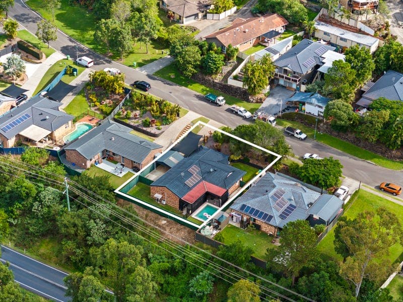 46 Davis Cup Court, Oxenford — photo 1 of 5