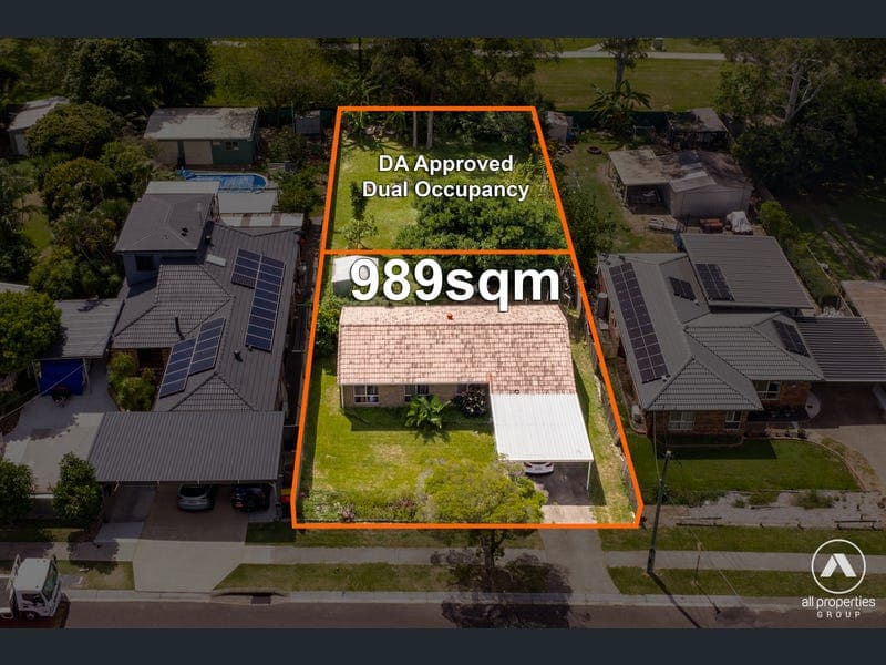 89 Mackellar Drive, Boronia Heights — photo 1 of 5