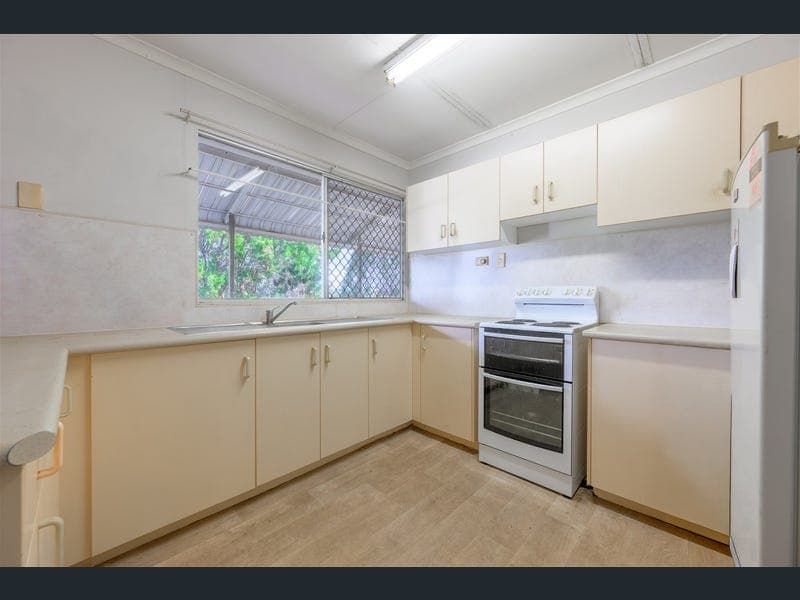 3 Cook Street, West Gladstone — photo 1 of 5