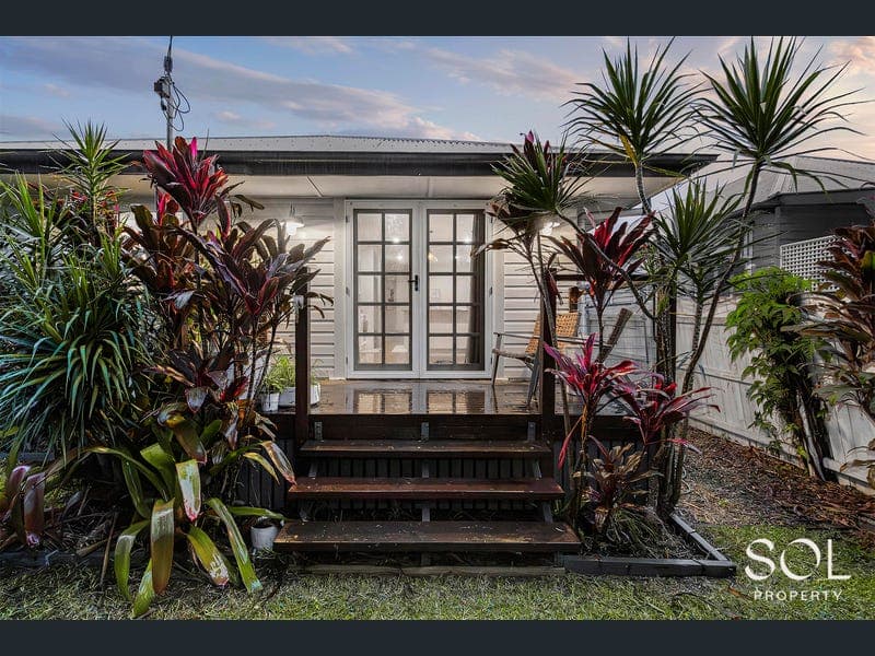 148 Normanhurst Road, Boondall — photo 1 of 5