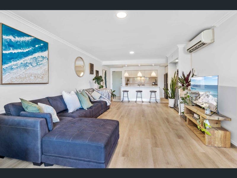 14/53 Darrambal Street, Chevron Island — photo 1 of 5