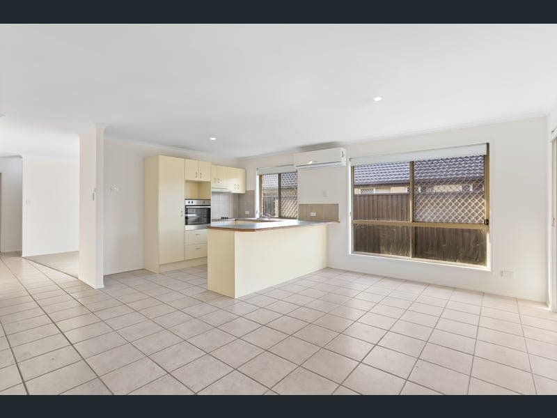 46 Oakdale Avenue, Nerang — photo 1 of 5