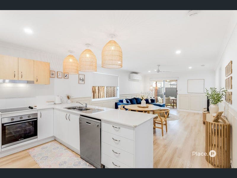 18 Sunrise Street, Morayfield — photo 1 of 5