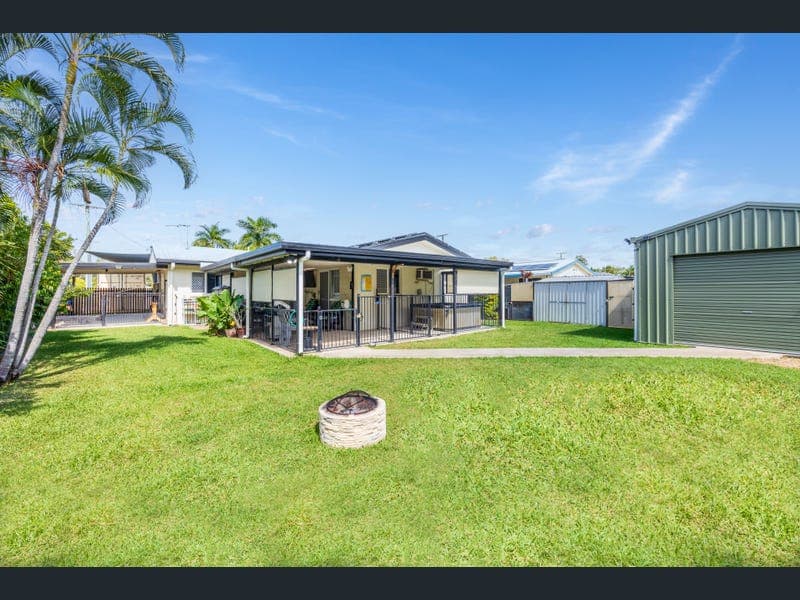 7 Kayleen Court, Burdell — photo 1 of 5