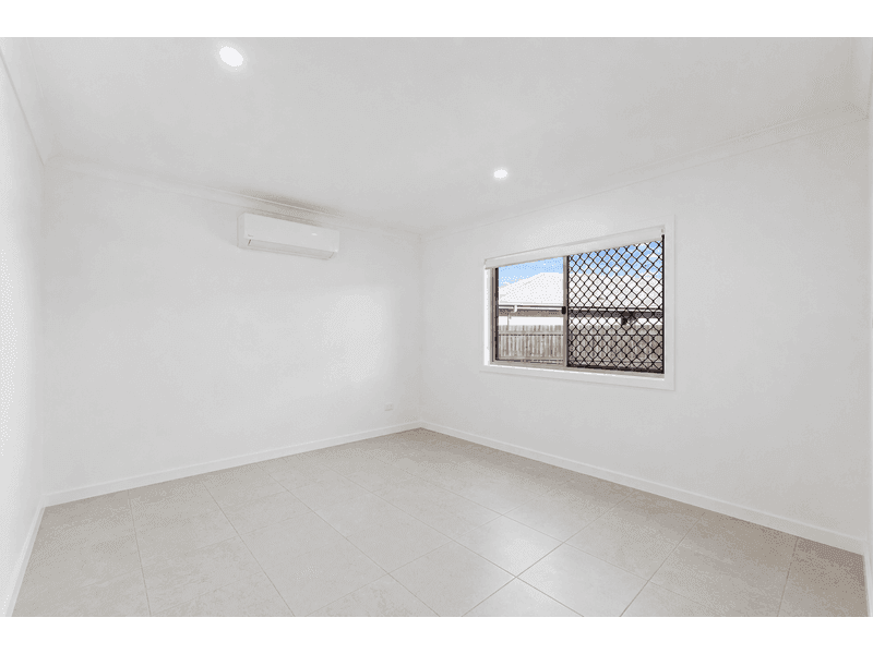 54 Diamond Dr, Yarrabilba — photo 1 of 5