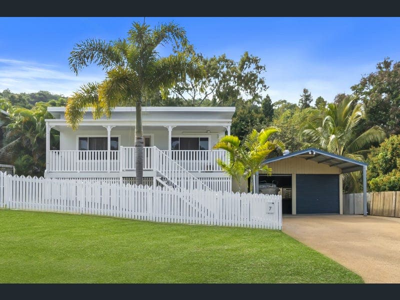 7 Lamberton Street, Yeppoon — photo 1 of 5