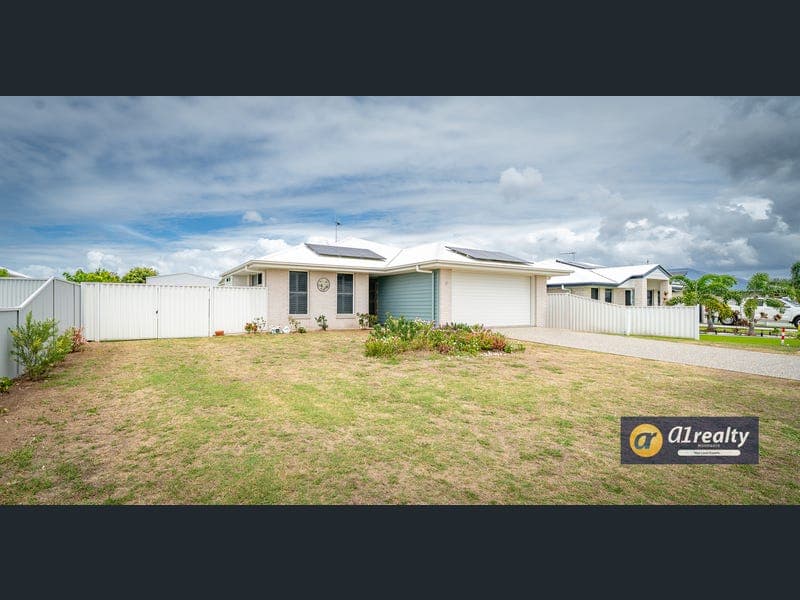 9 Curlew Street, Woodgate — photo 1 of 5
