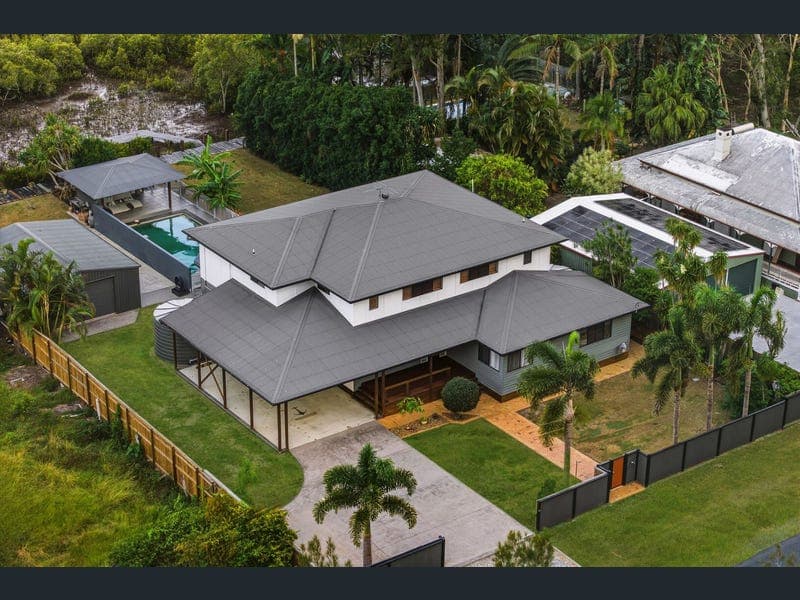 18 Muriel Street, Redland Bay — photo 1 of 5