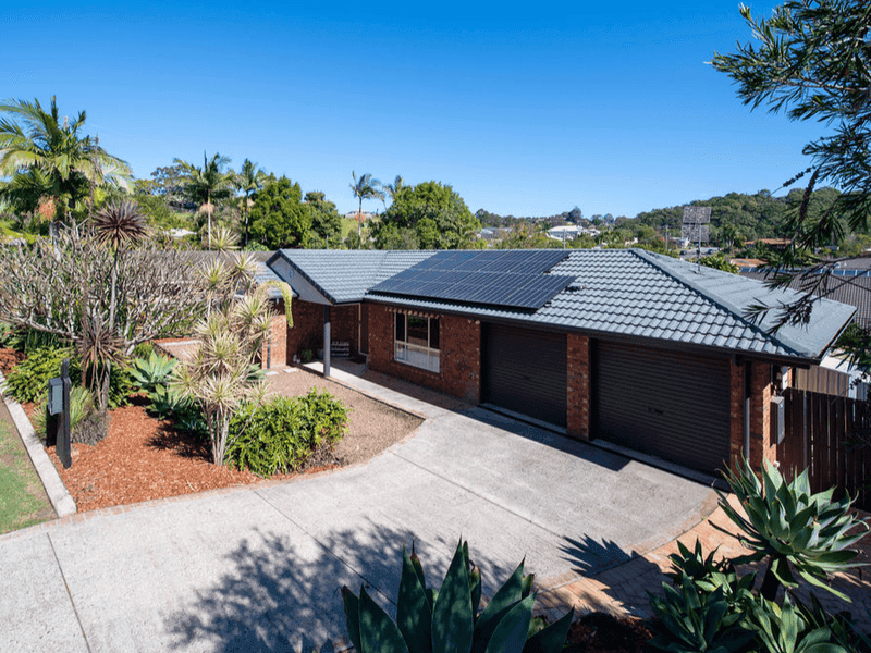 4 Benji Court, Nambour — photo 1 of 5