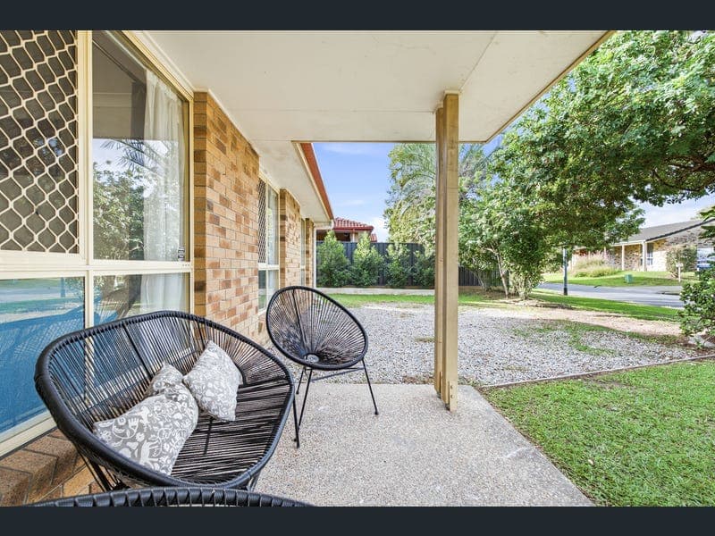 8 Jan Court, Bethania — photo 1 of 5