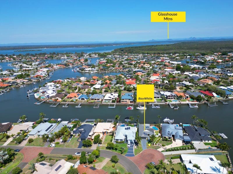 16 Topsail Circuit, Banksia Beach — photo 1 of 5