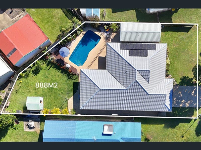 6 Hokins Court, Glenella — photo 1 of 5