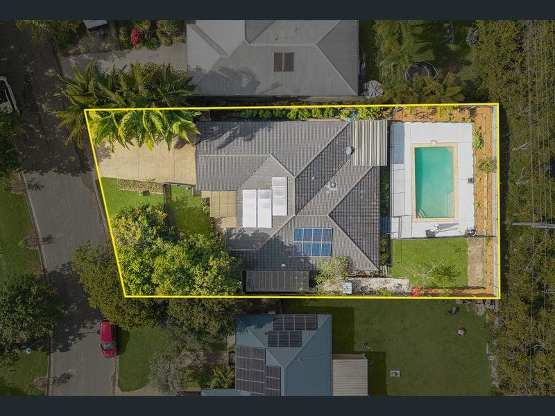 49 Petigrain Avenue, Palmwoods — photo 1 of 5