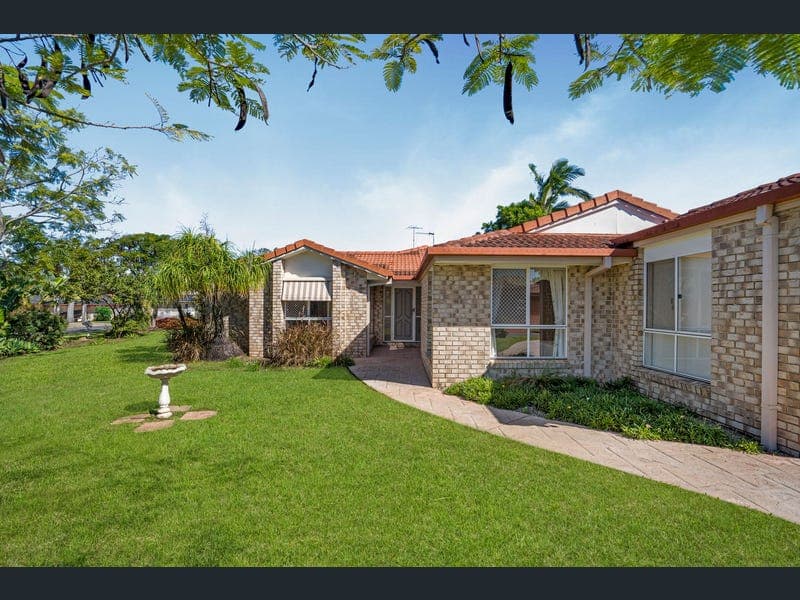1 Riviera Court, Cornubia — photo 1 of 5