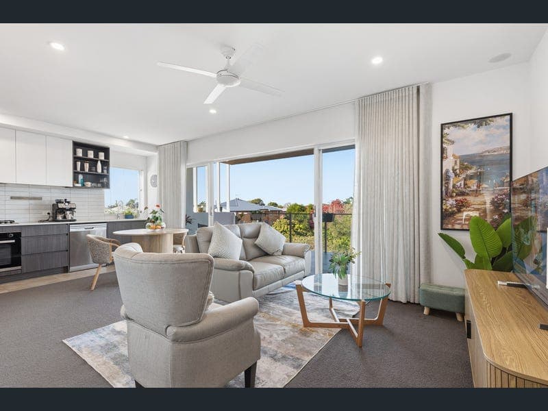 401/10 Mermaid Street, Chermside — photo 1 of 5