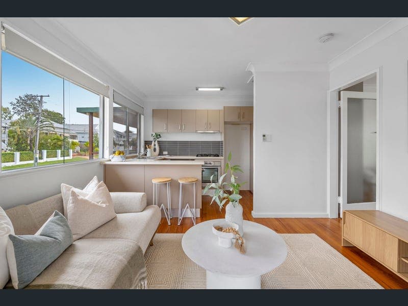 4/40 Frank Street, Norman Park — photo 1 of 5